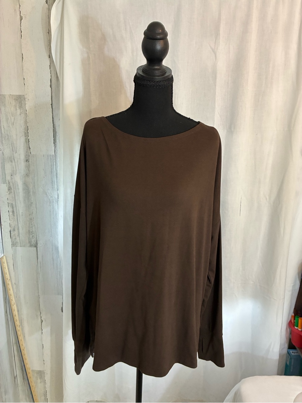 Nine West Brown Scoop Neck Long-Sleeve Top
